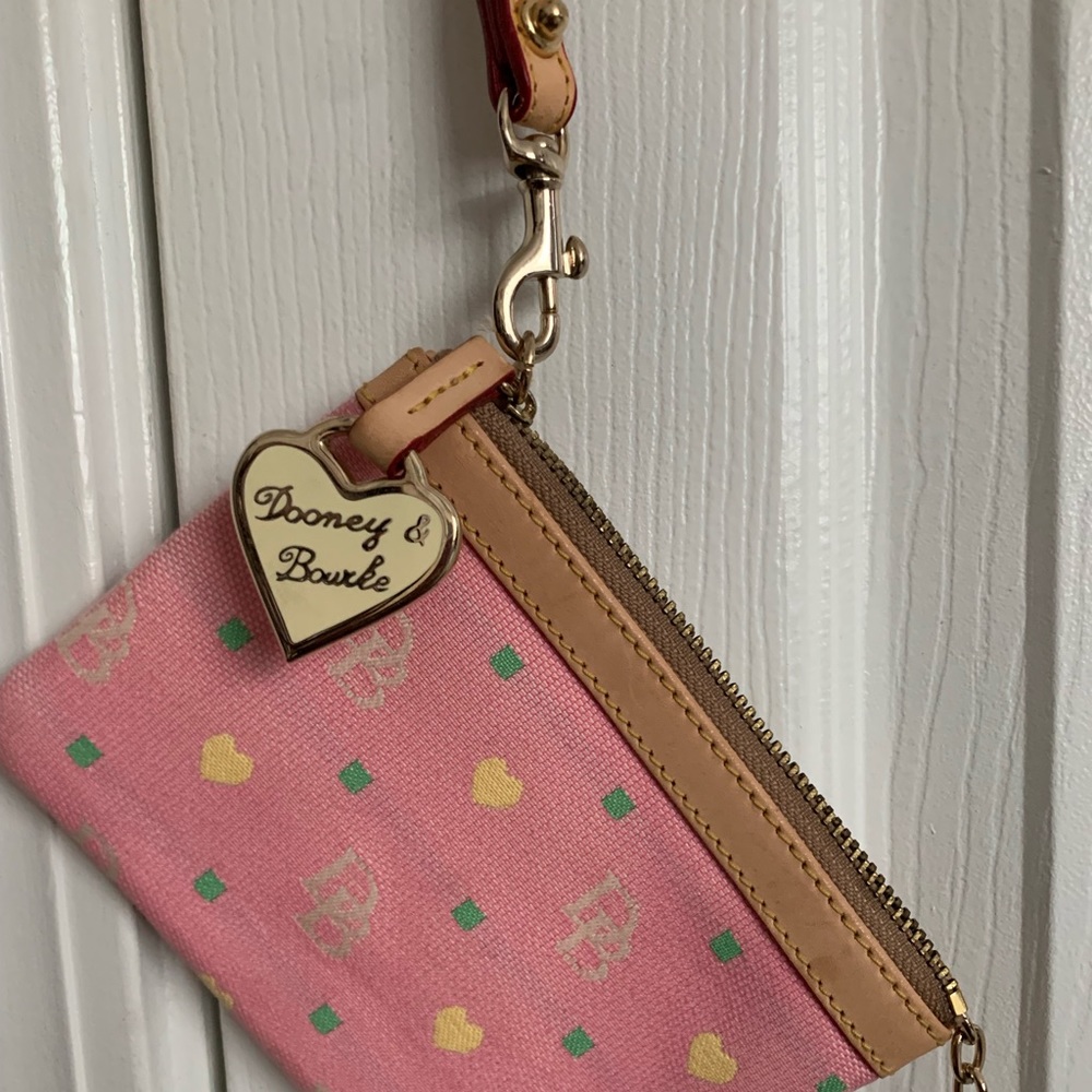 D&B wristlet